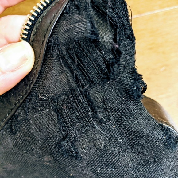 Vintage Authentic GUCCI shoulder bag - Picture 6 of 10